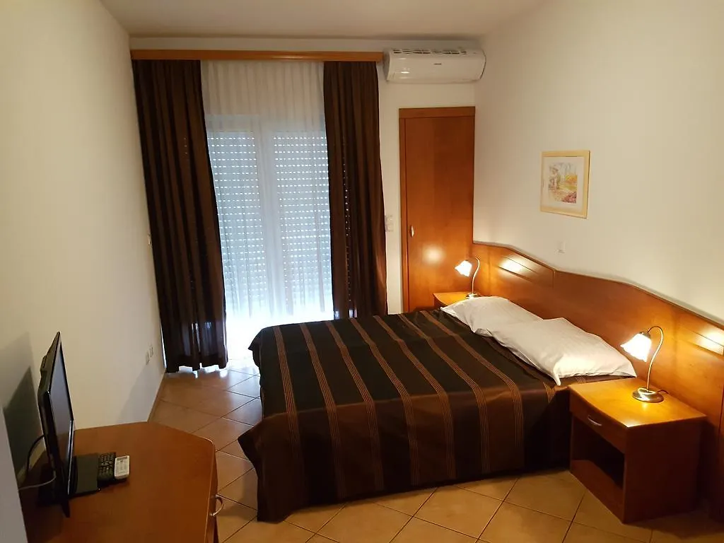Guesthouse Villa Adria Malinska Affittacamere